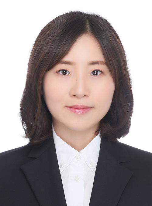 苏于君证件照1.jpg